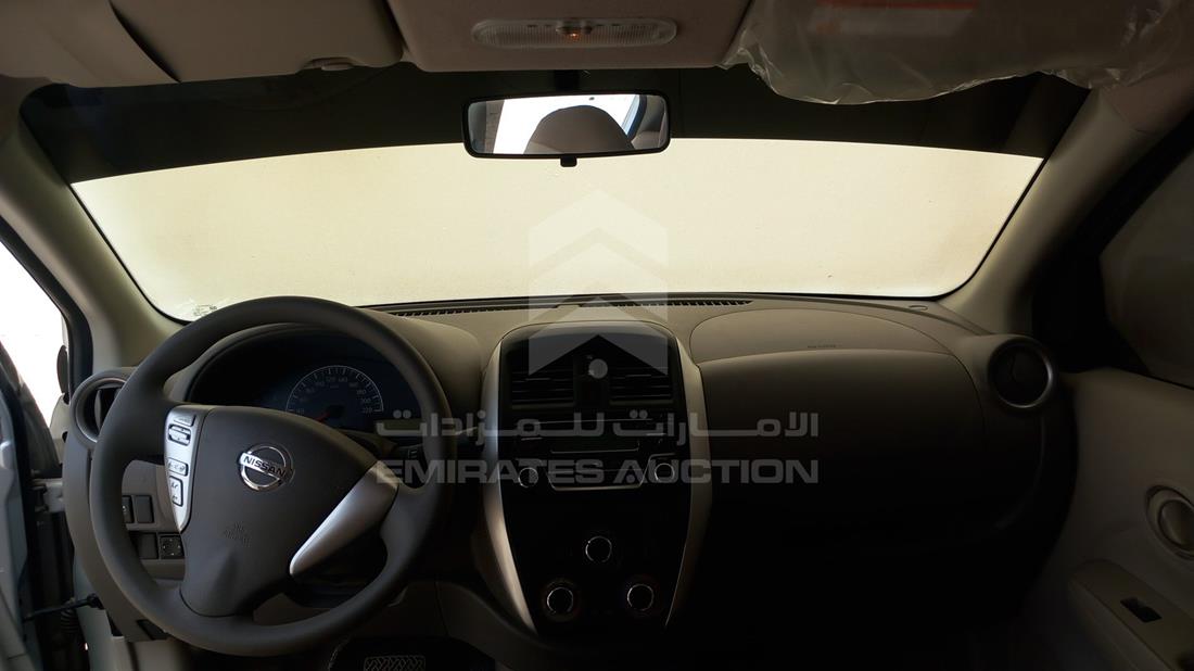 نيسان صني 2024 — زاوية الواجهة الكاملة — صورة 15