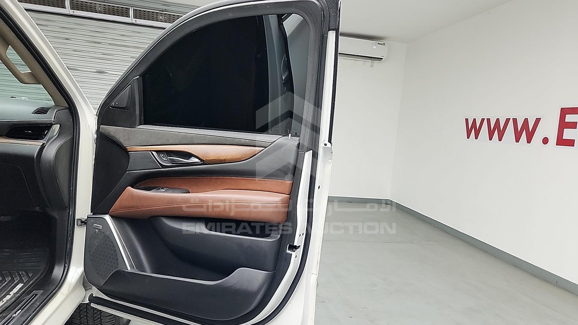 2020 CADILLAC ESCALADE VIN: 1GYS3BKJ7LR294489