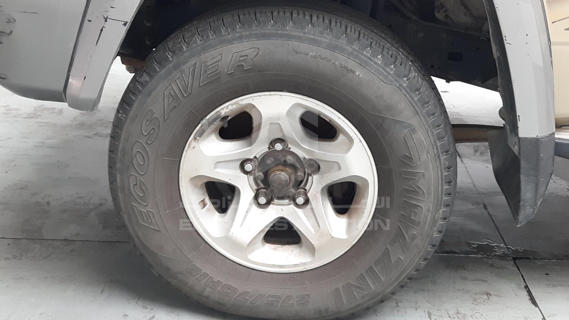 2011 TOYOTA LAND CRUISER VIN: JTFLU73J5B4521104