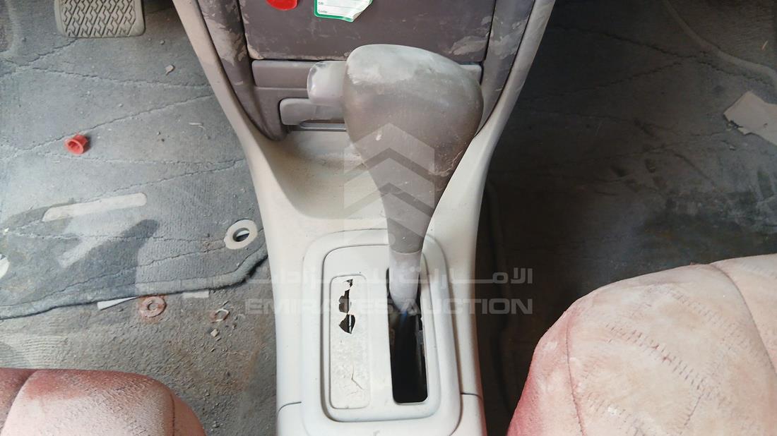 تويوتا كورولا 1998 — زاوية ناقل الحركة — صورة 18