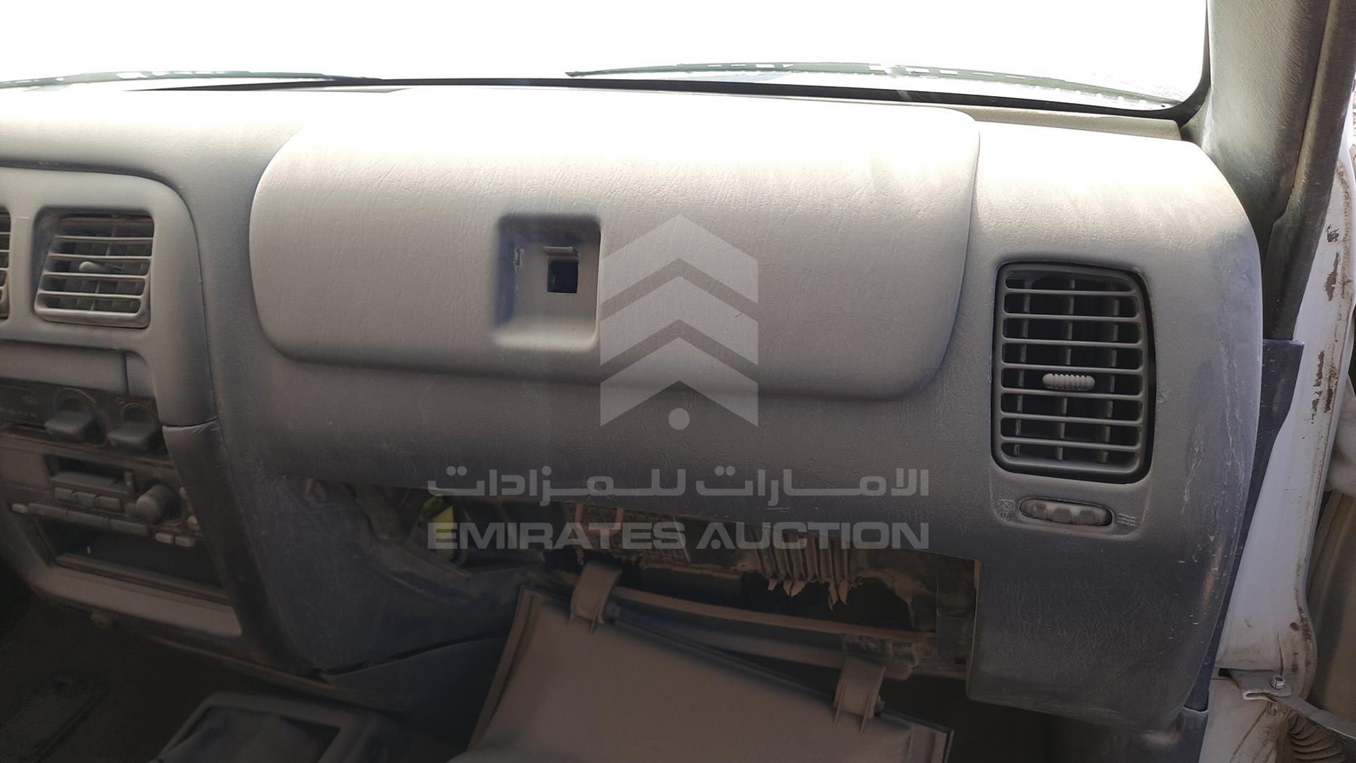 1998 TOYOTA HILUX VIN: JTB33LNG6W0012465
