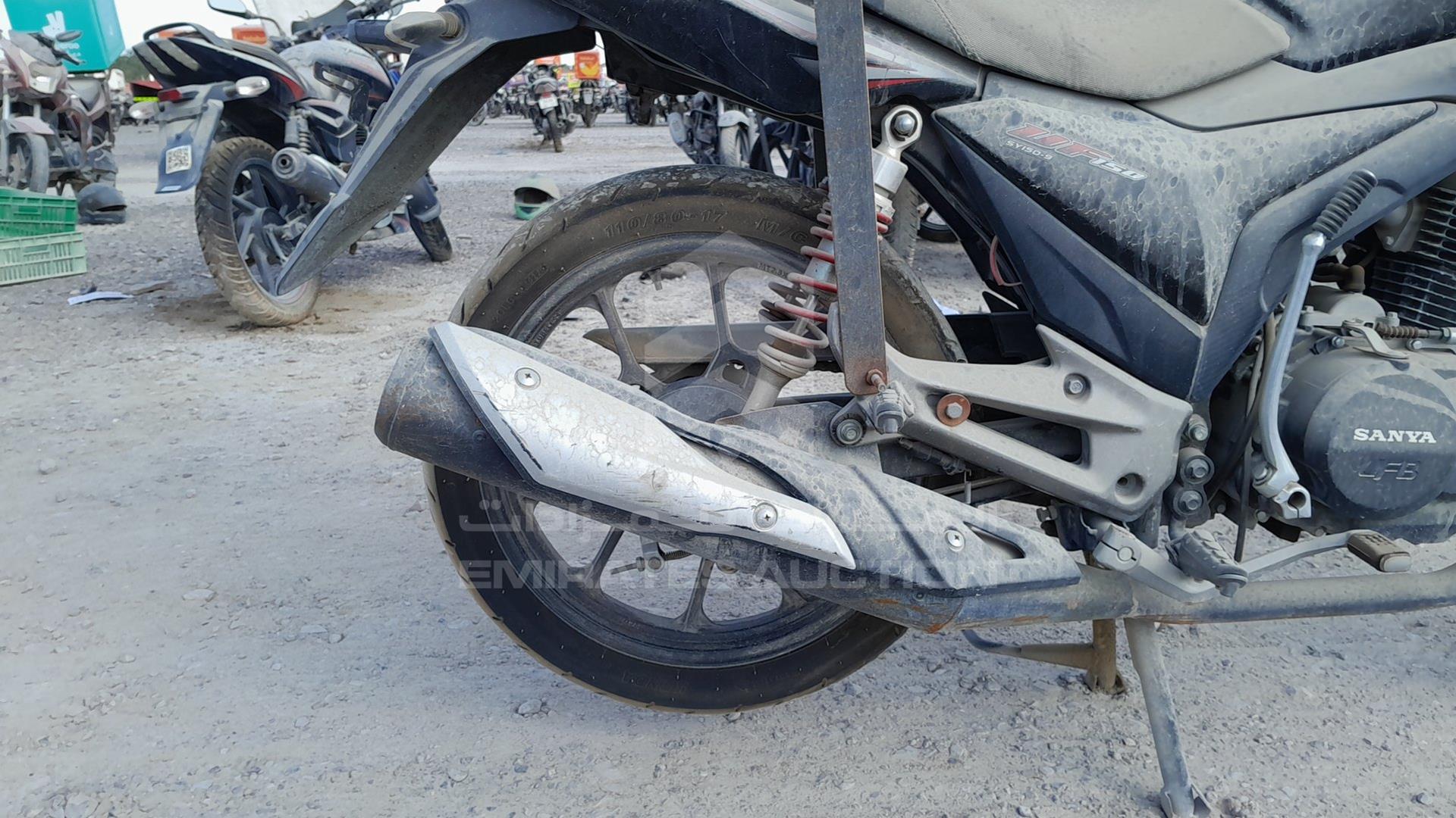0 SANYA UF VIN: LK1PCKL95N1000555