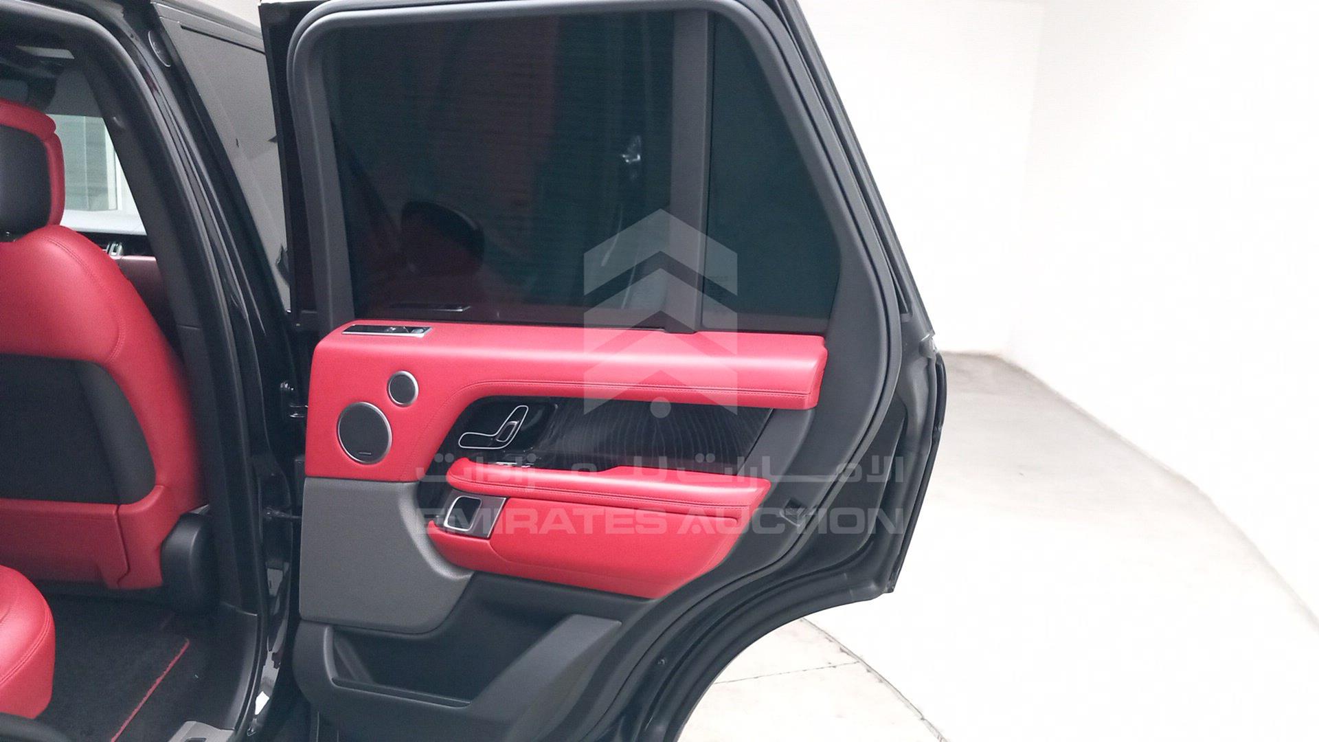 2018 RANGE ROVER VOGUE VIN: SALGA2BE5JA502586
