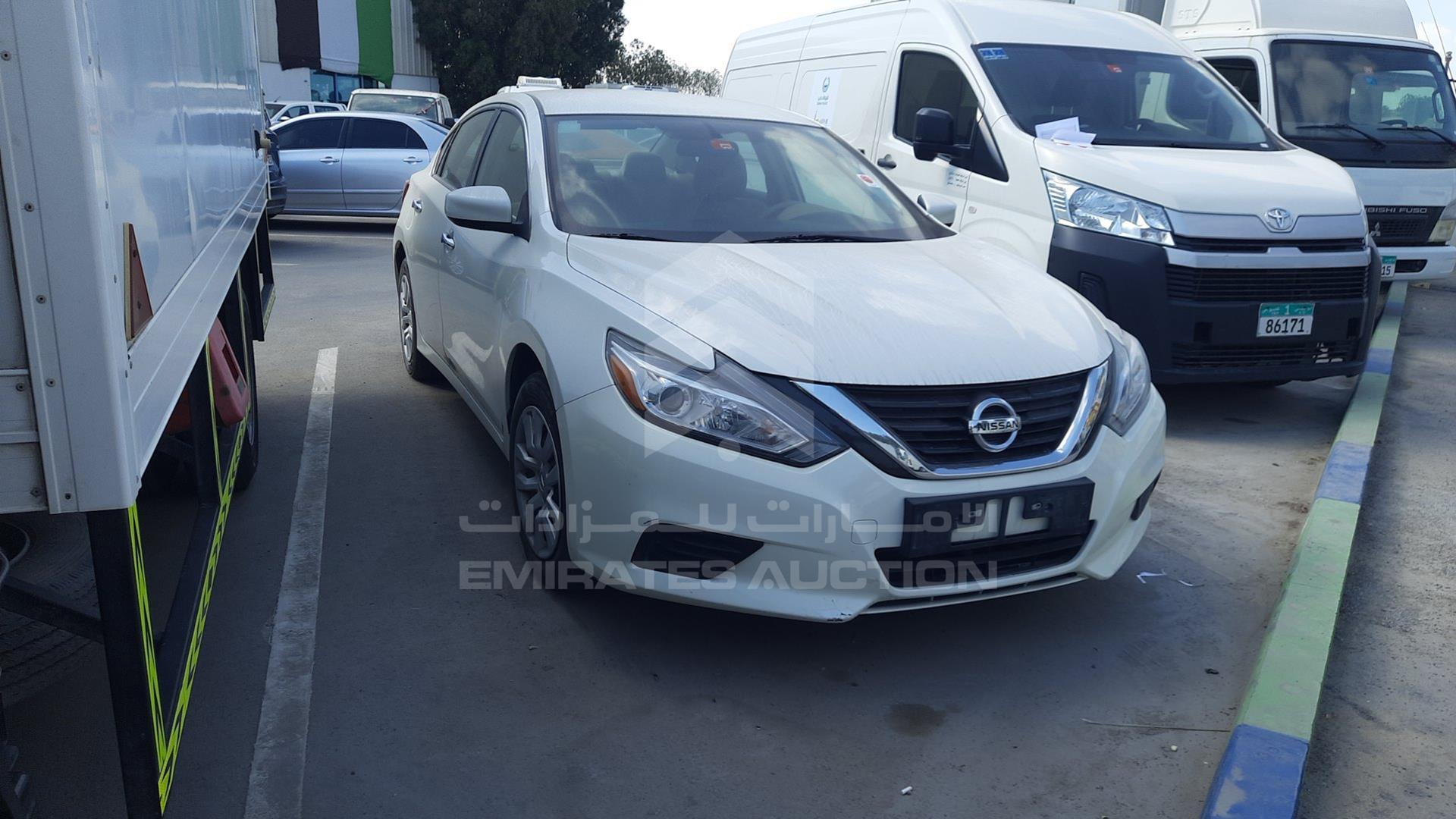 2018 NISSAN ALTIMA VIN: 1N4AL3A9XJC276105