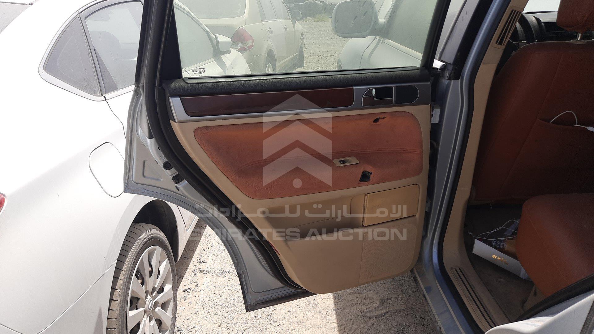 WVGAE27L06D048337 - 2006 Volkswagen Touareg - #353928