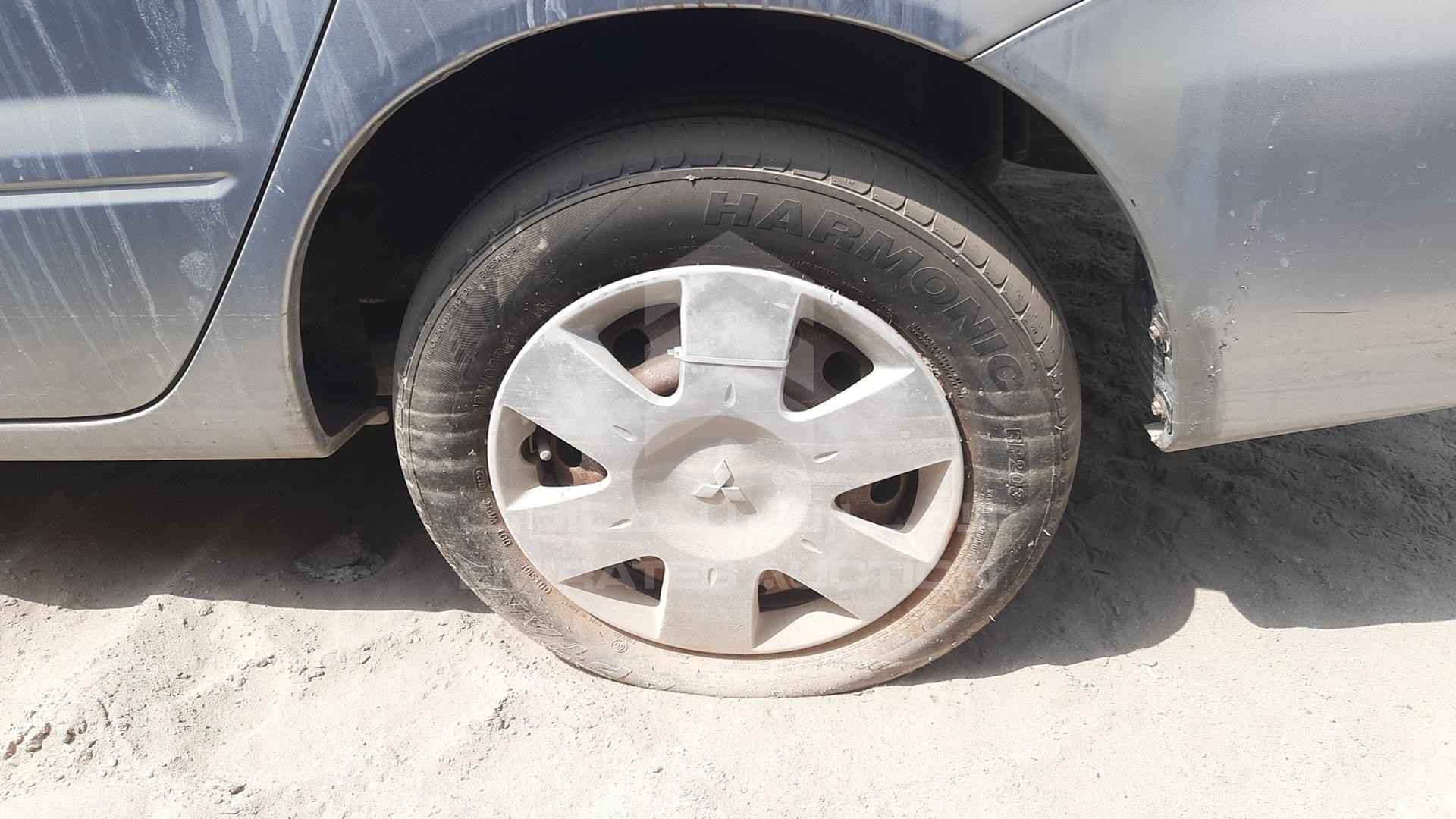 2007 MITSUBISHI LANCER VIN: JMYSRCS1A7U720544
