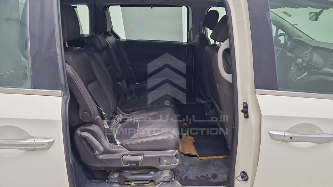 2018 Honda Odyssey — Rear Right Passenger View — Photo 30