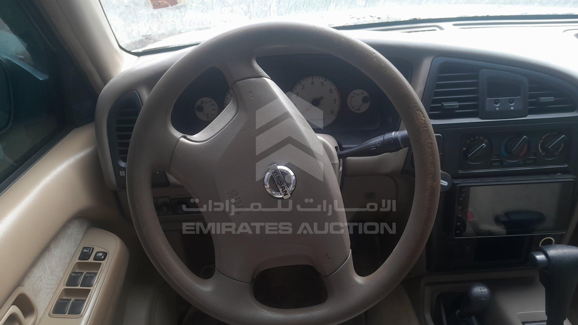 2002 NISSAN PATHFINDER VIN: JN8AR05Y92W523305