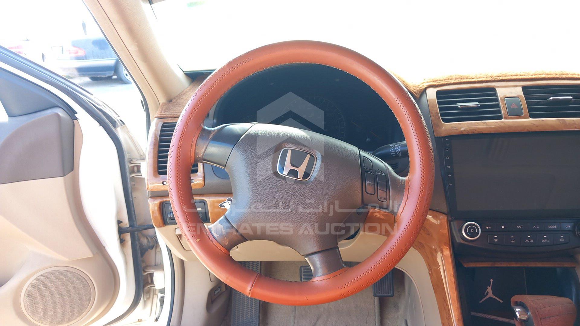 2004 HONDA ACCORD VIN: JHMCM56704C403479