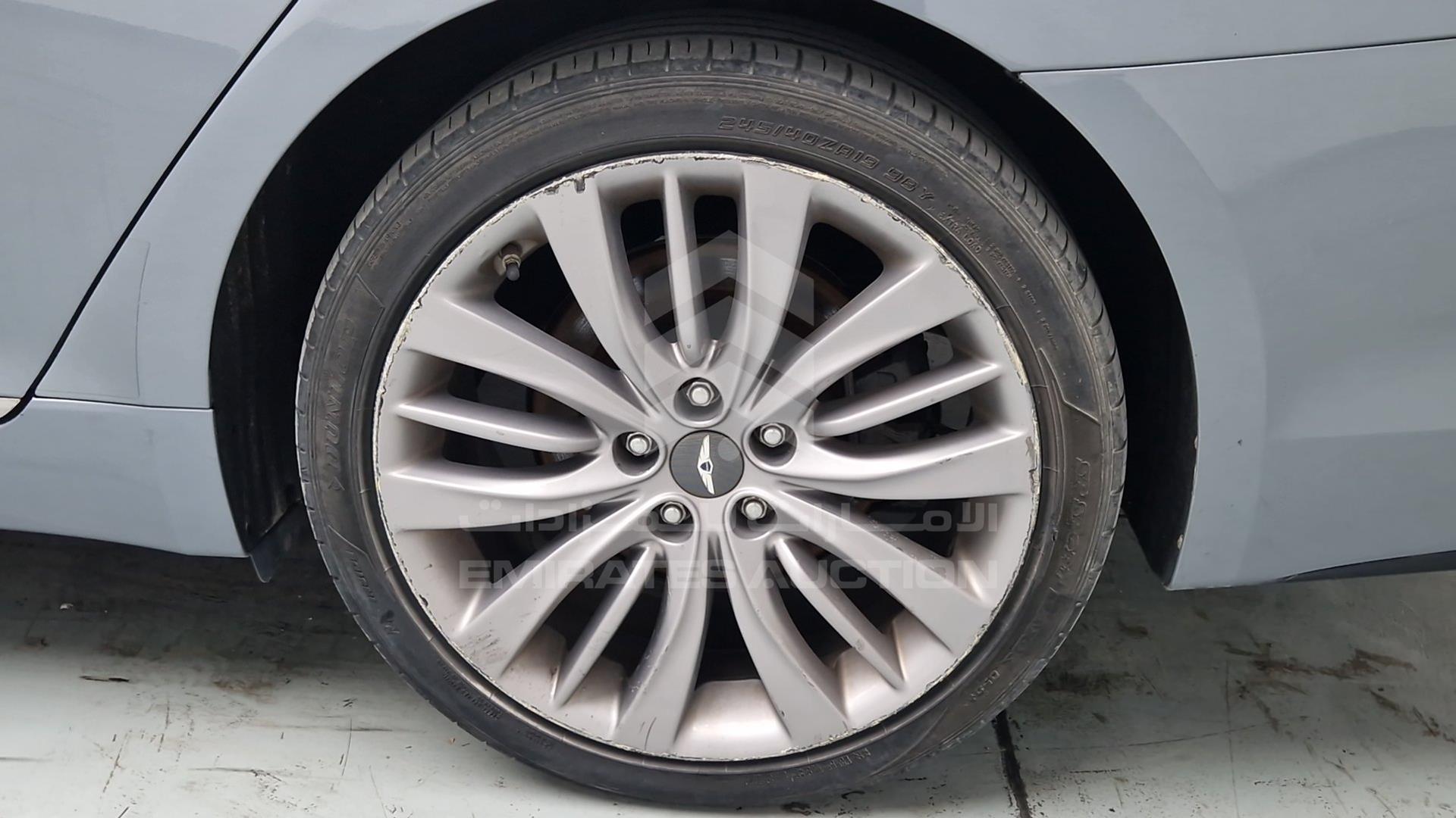 2016 HYUNDAI GENESIS VIN: KMHGM41DDGU126104