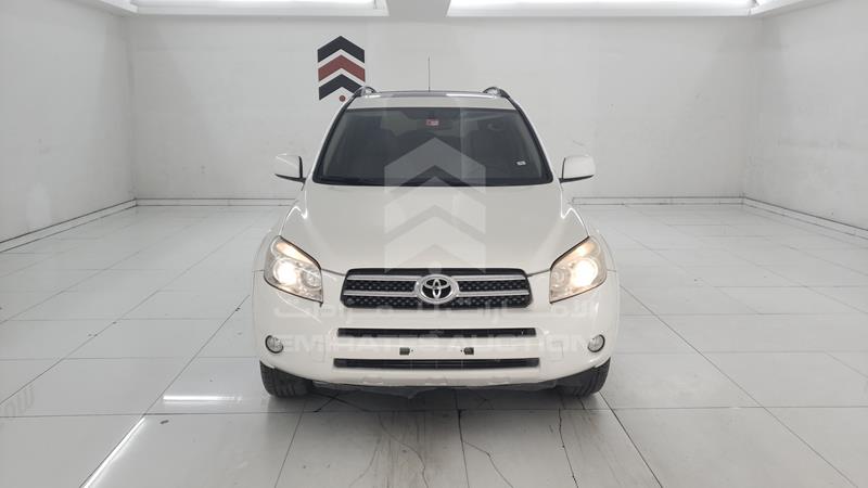 JTMBD31V685175120 Auction: EmiratesAuction Lot: 445927 JTMBD31V685175120 Toyota RAV 4 2008 WHITE Photo 1