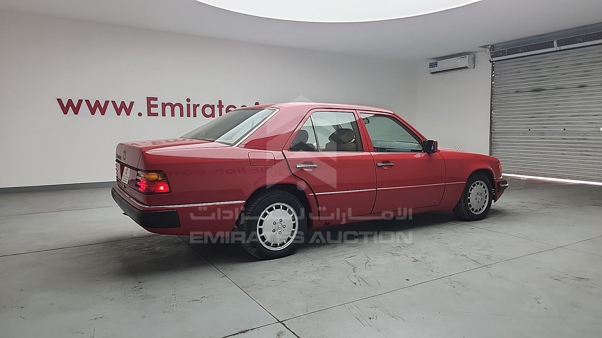 1991 MERCEDES E 300 VIN: WDBEA30D2MB373024