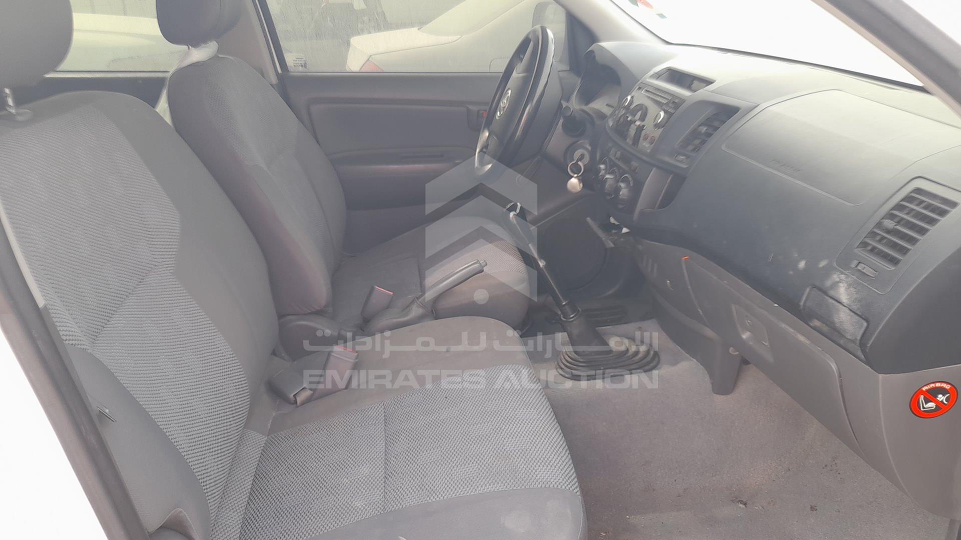 2014 TOYOTA HILUX VIN: MR0EX12G0E2347200