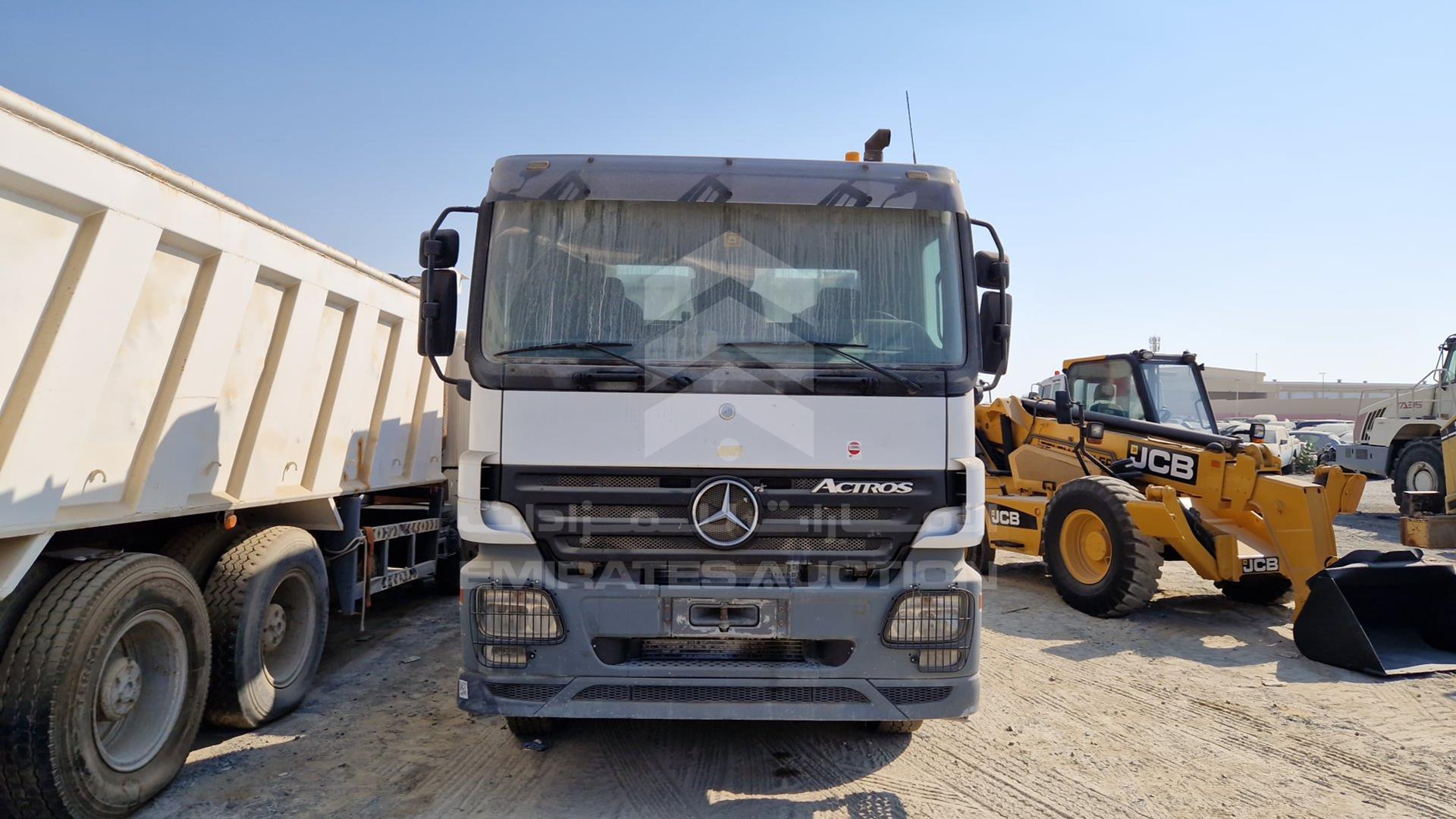 2007 MERCEDES ACTROS VIN: WDAKHCAA37L161660