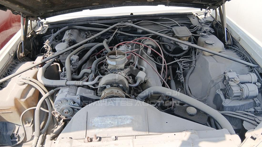 Cadillac - Scrap without document — Engine Bay — Photo 26