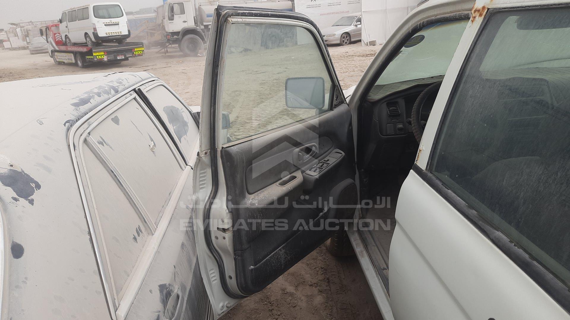 2004 MITSUBISHI L 200 VIN: MMBJNK7404D067273