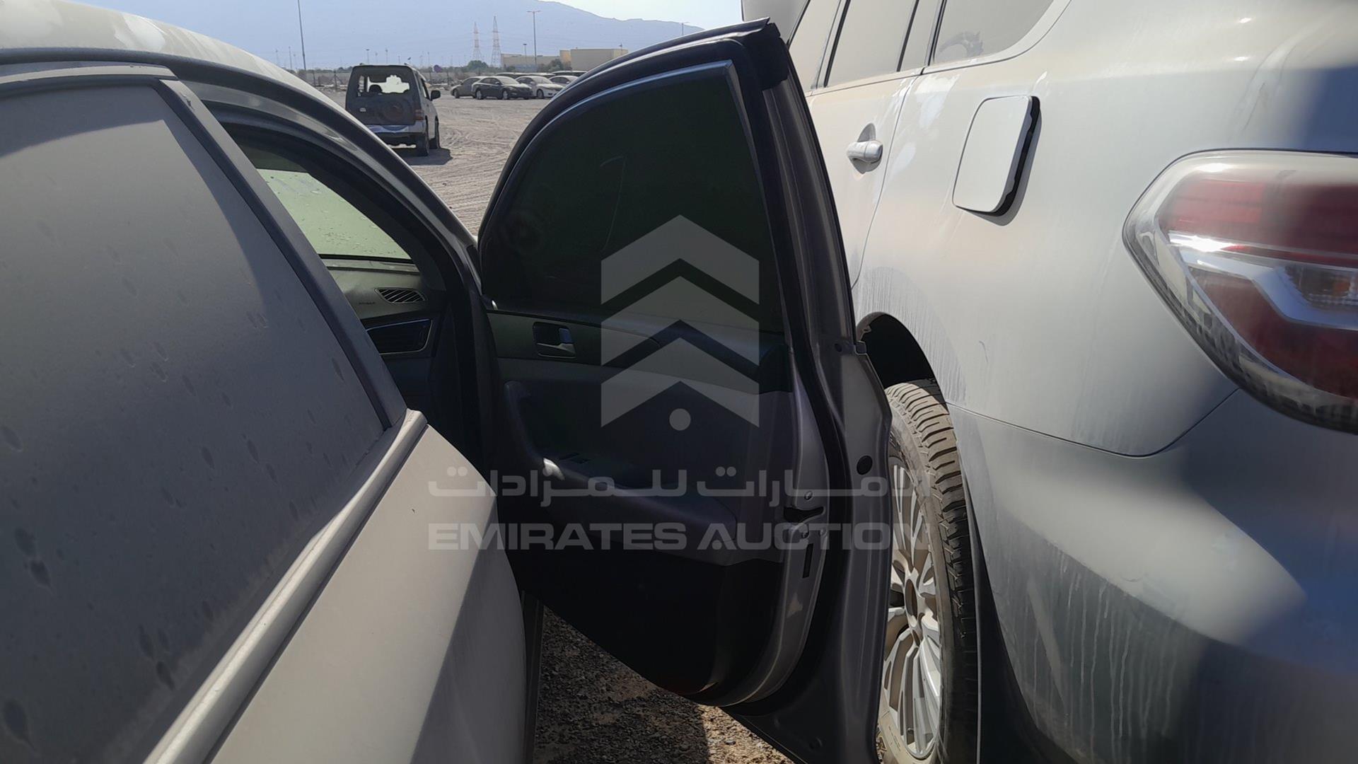 2015 HYUNDAI SONATA VIN: 5NPE24AF2FH001897