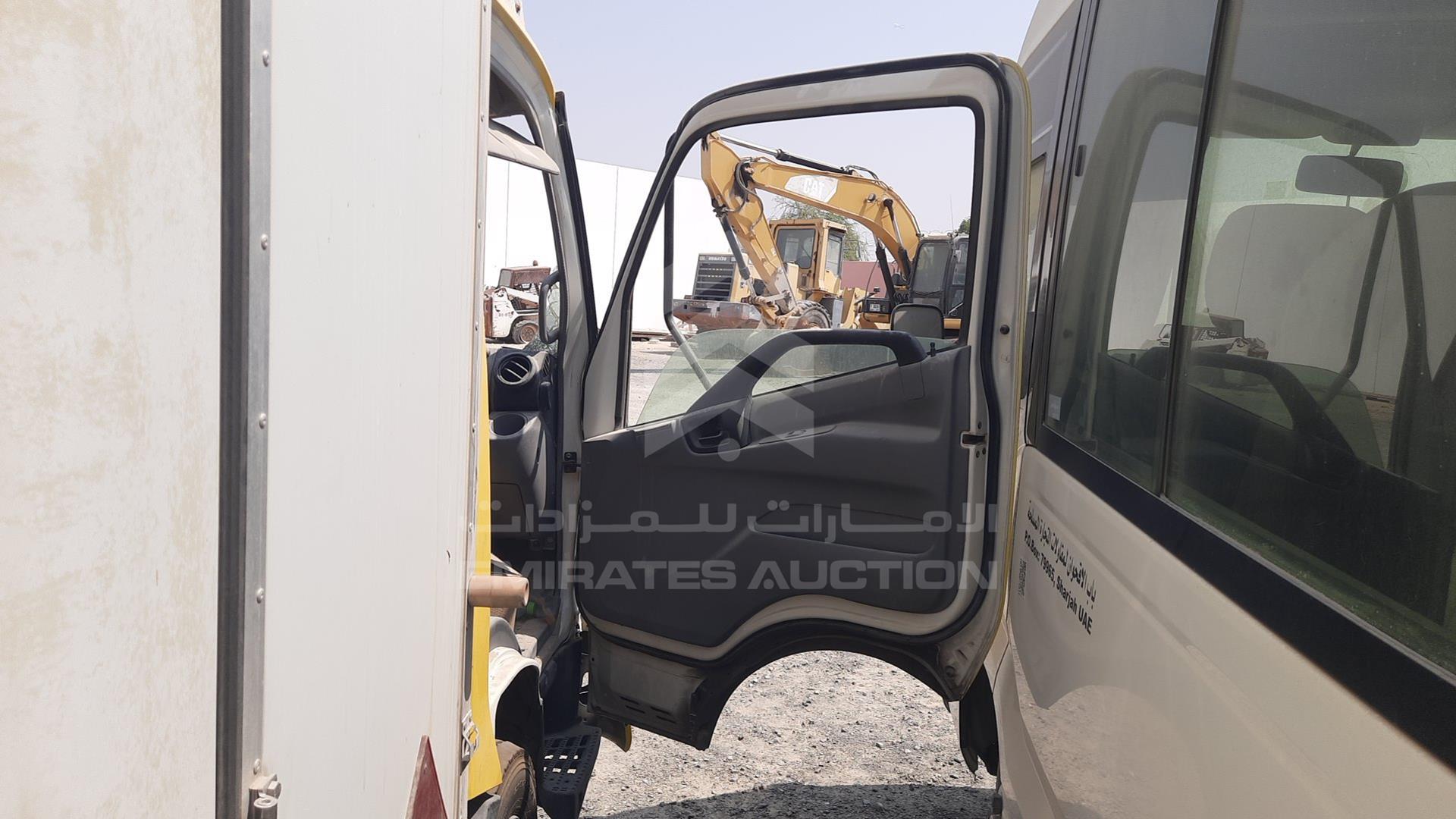 2022 HINO 300 VIN: JHHUCN1F3NK042504