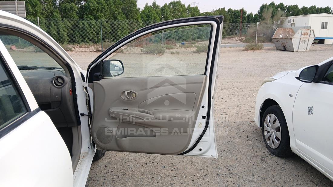 نيسان صني 2018 — الباب الأمامي الأيمن — صورة 28