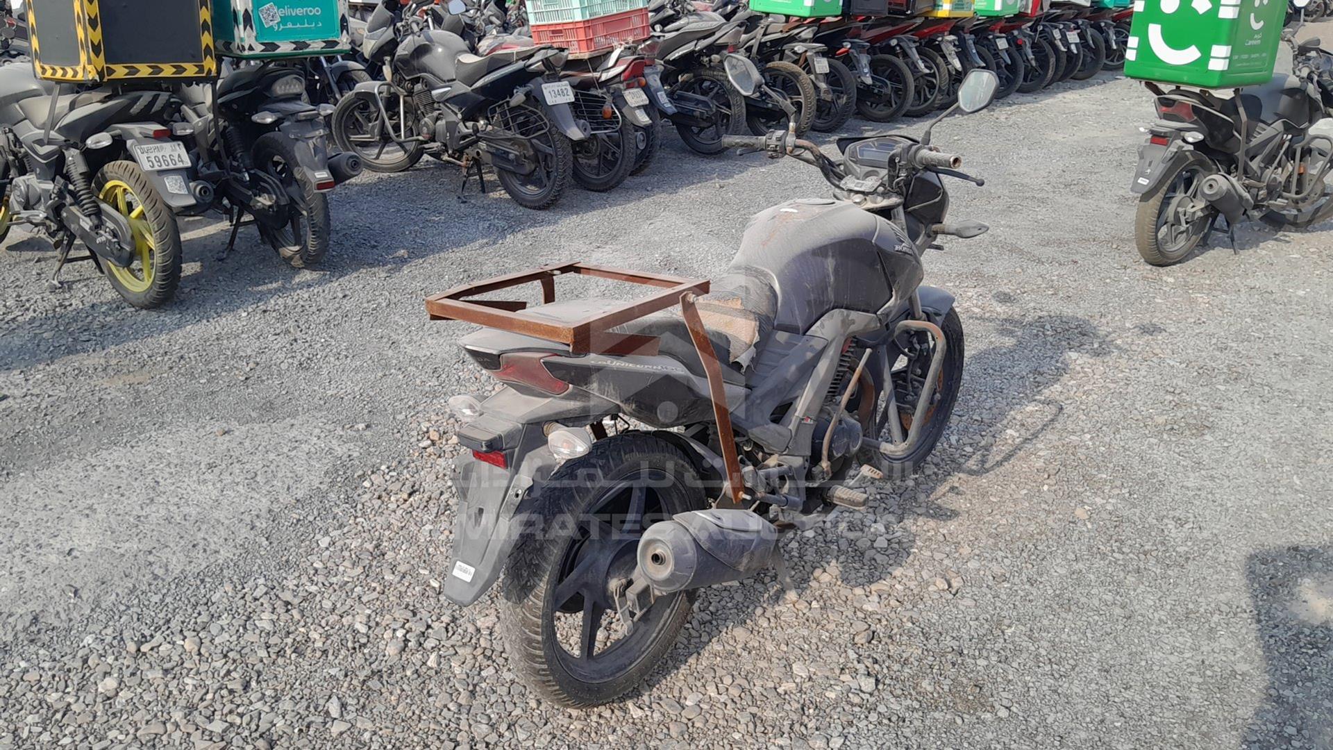 2015 HONDA UNICORN VIN: ME4KC202JF8011843