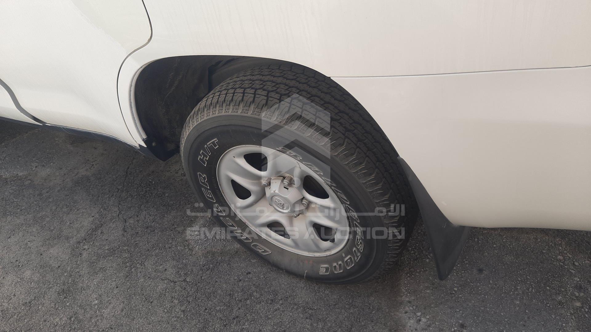 2013 TOYOTA LAND CRUISER VIN: JTMDU09J7D4064147