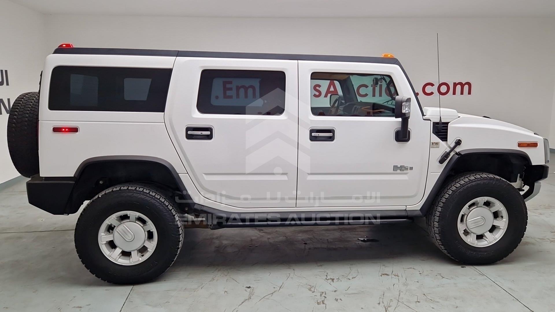 2008 HUMMER H2 VIN: 5GRGN23898H105600