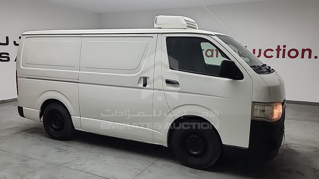 2011 Toyota Hiace — Front Right Angle — Photo 9