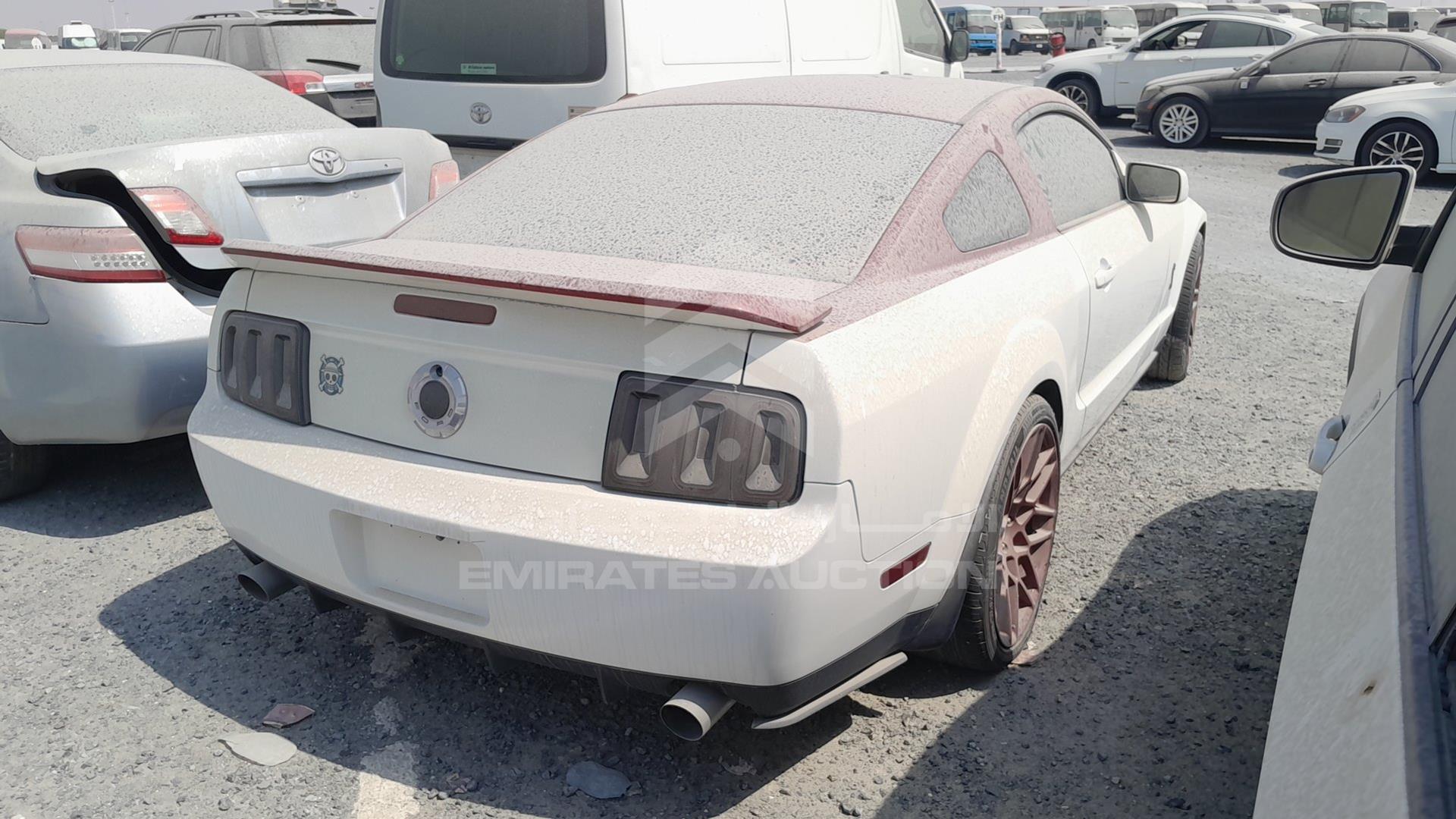 2005 FORD MUSTANG VIN: 1ZVHT82H155131683