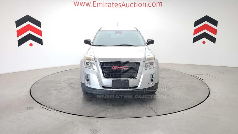 2GKAL8EKXF6303229 Auction: EmiratesAuction Lot: 412016 2GKAL8EKXF6303229 GMC Terrain 2015 SILVER Photo 1