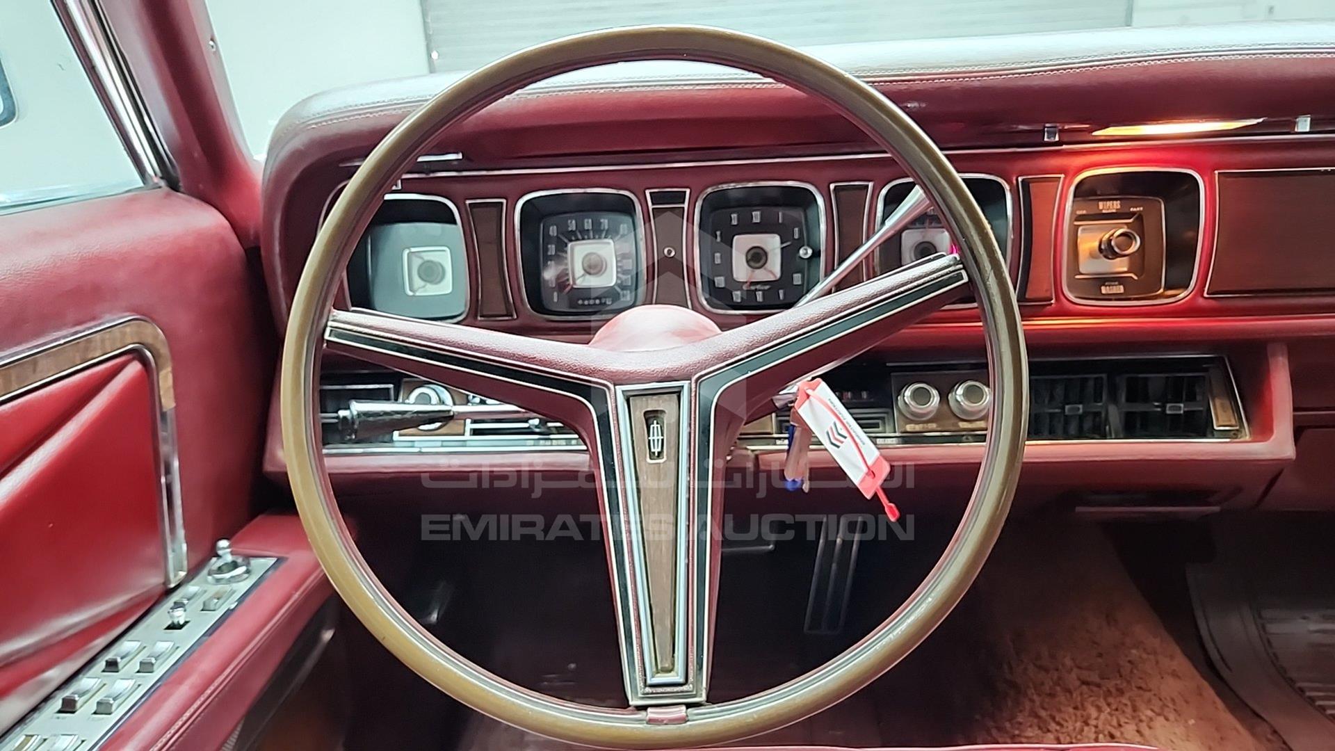 1971 LINCOLN CONTINENTAL VIN: 1Y89A818105