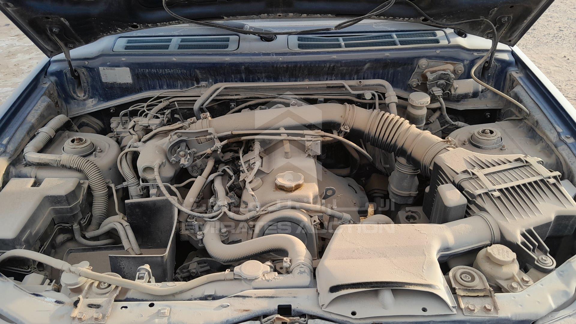 2000 MITSUBISHI PAJERO VIN: JMYMRH65WYY701230