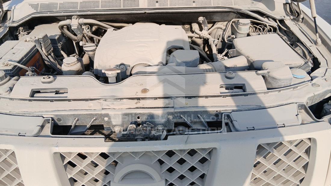 2007 Nissan Armada — Engine Bay — Photo 27