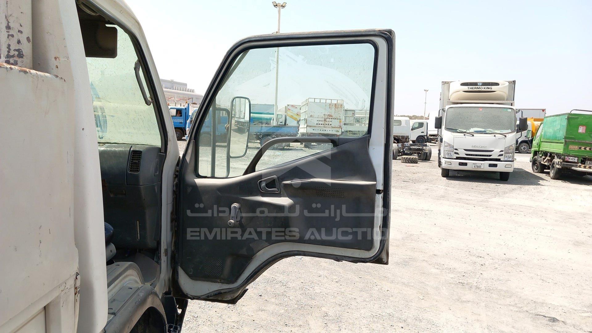 2004 MITSUBISHI CANTER VIN: JL7BCE1K64K010669