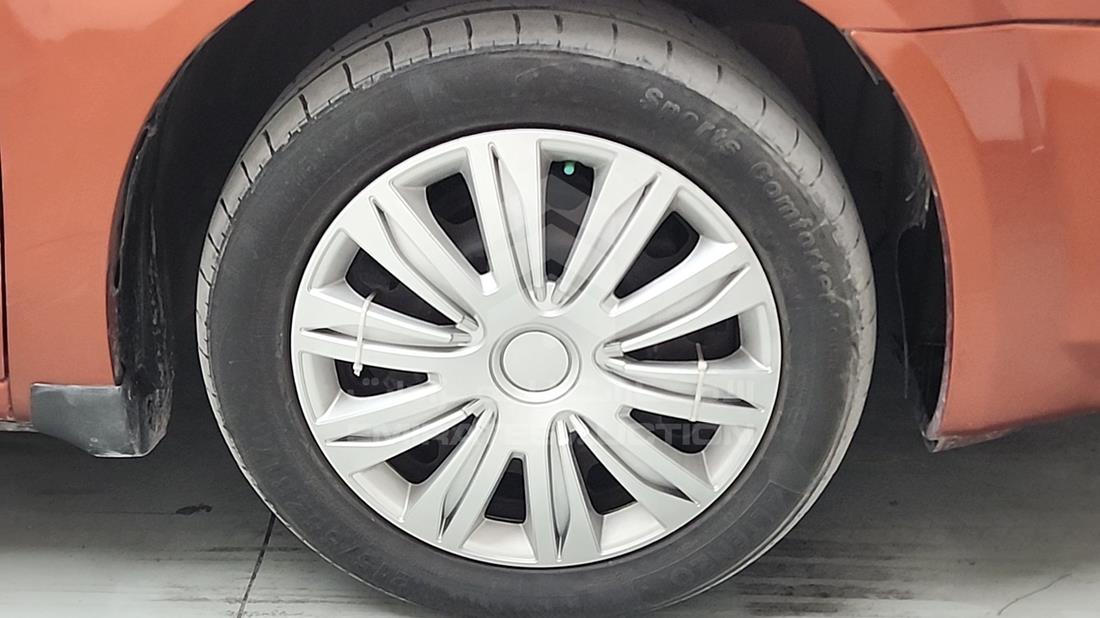 2008 Dodge Avenger — Front Right Tyre — Photo 29