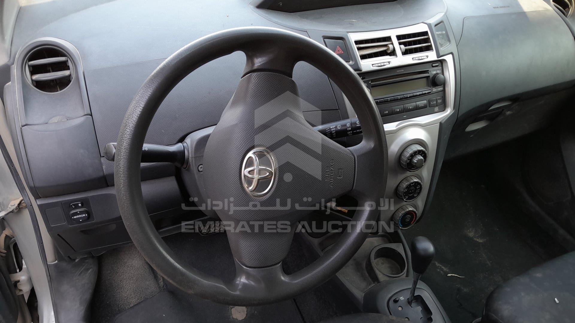 2008 TOYOTA YARIS VIN: JTDKW923585114707