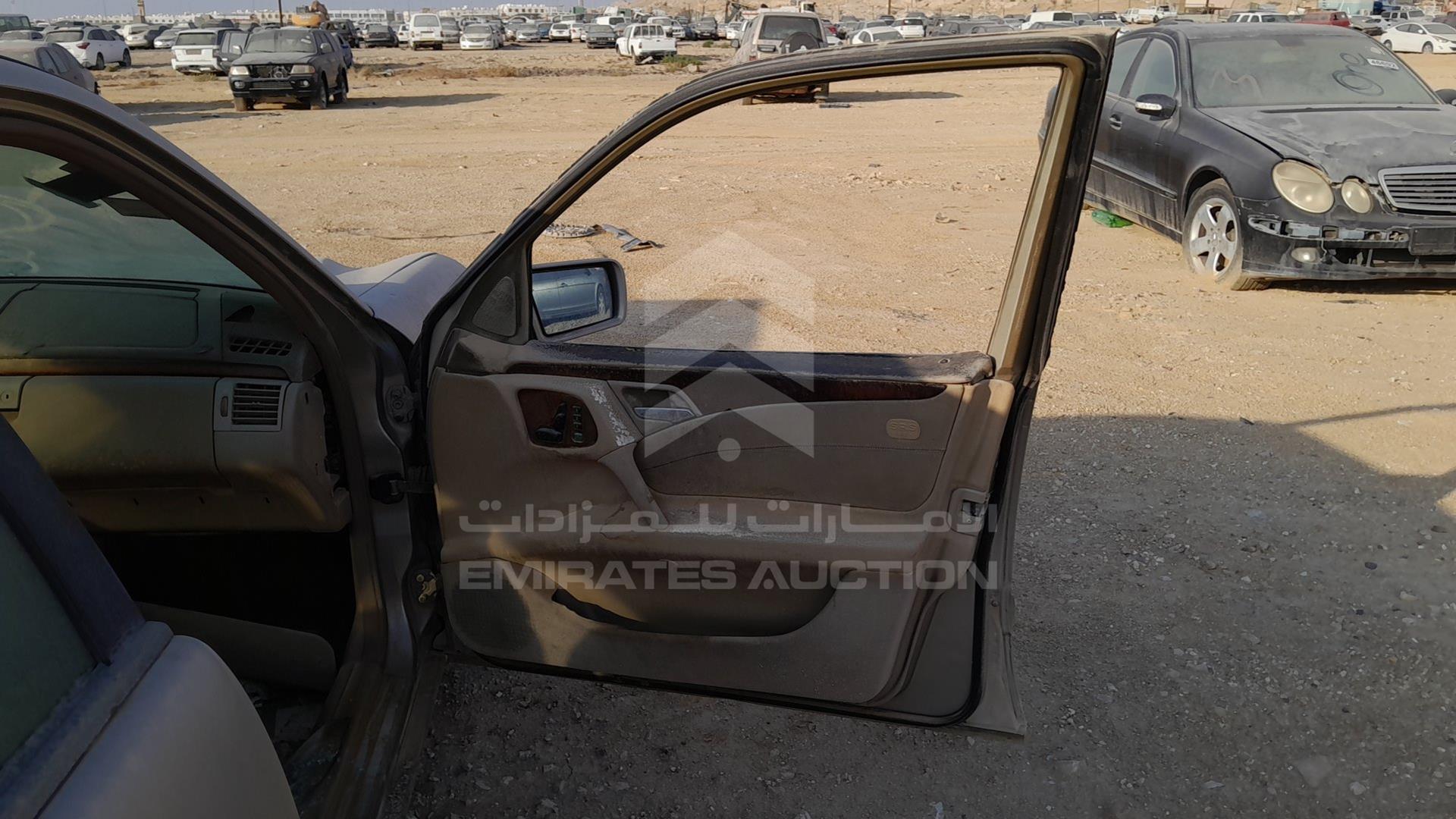 0 MERCEDES --- VIN: WDB2100631A624498