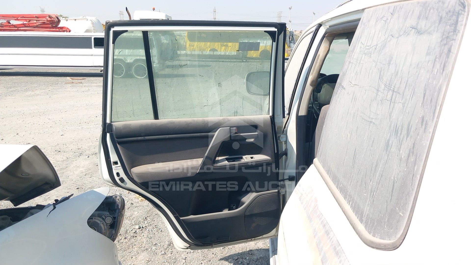 2009 TOYOTA LAND CRUISER VIN: JTMDU09J494018850