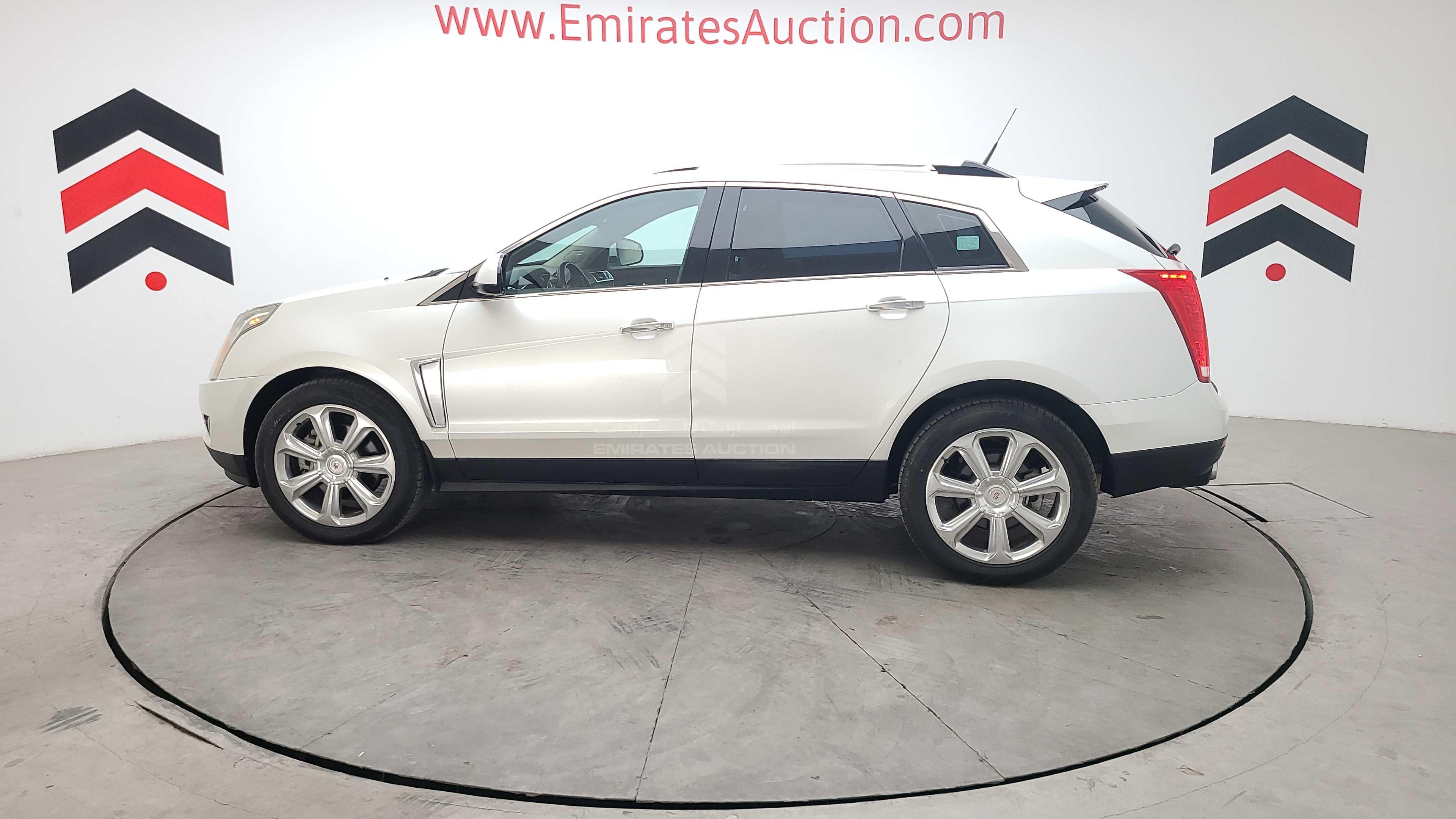 3GYFN9E32FS556311 - 2015 Cadillac SRX - #428187