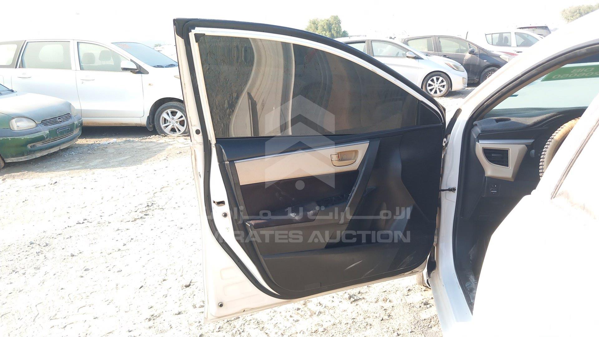 2015 TOYOTA COROLLA VIN: RKLBB9HE2F5093531