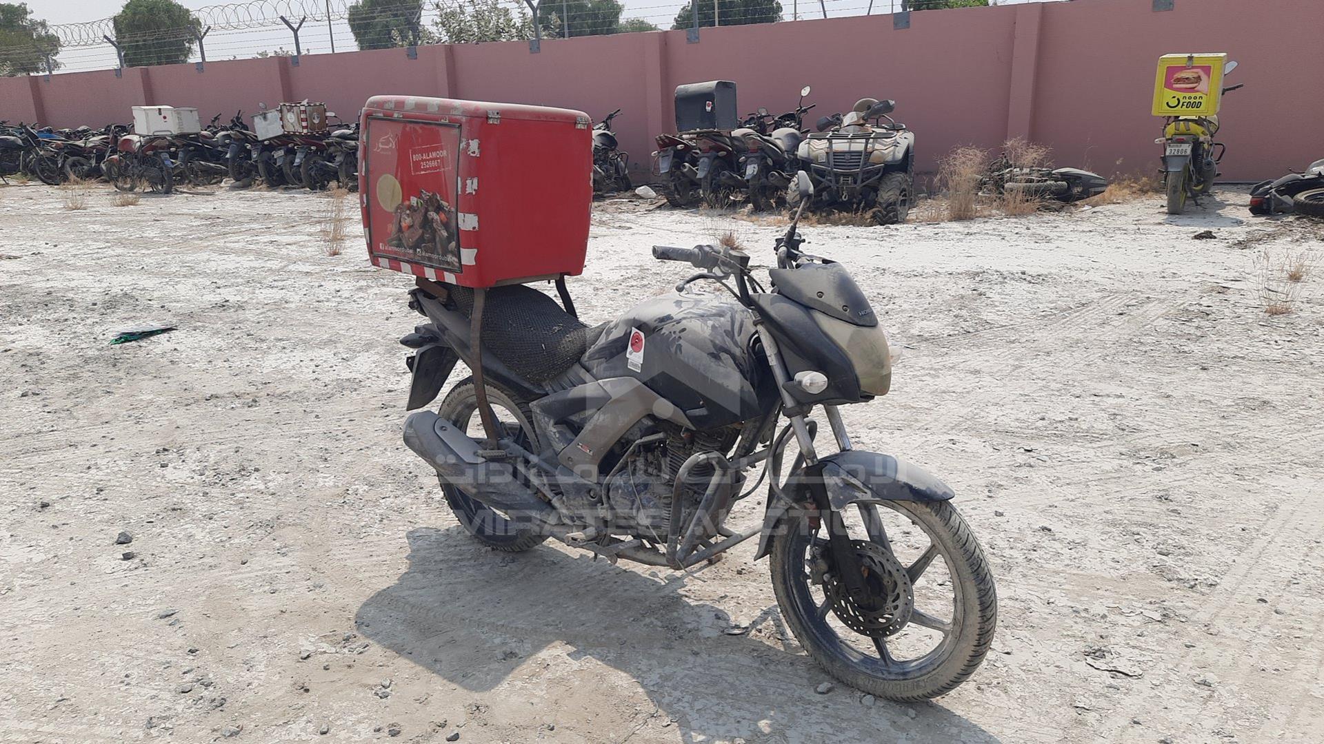 2015 HONDA UNICORN 160 VIN: ME4KC2039G8000780