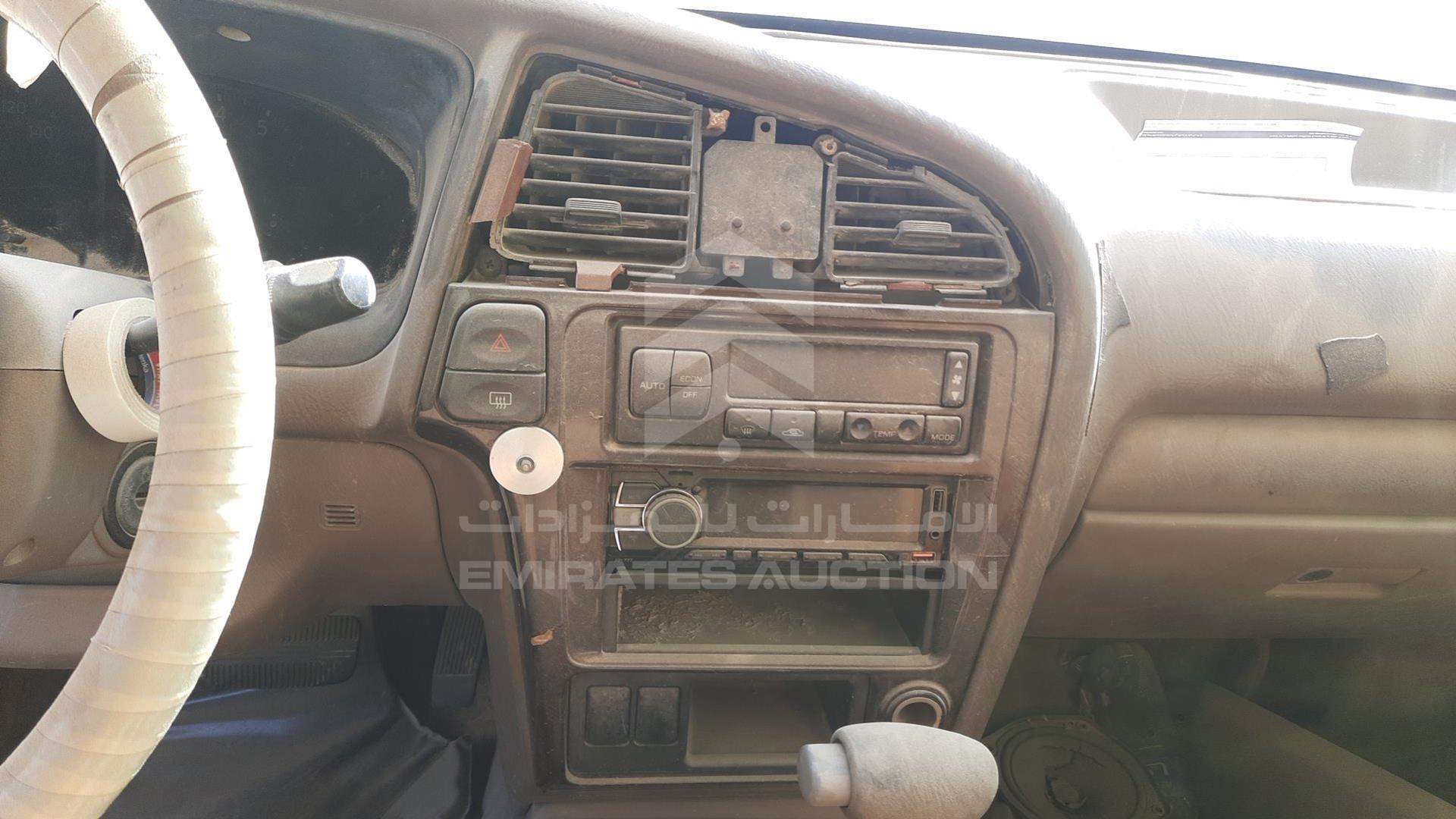 2004 NISSAN PATHFINDER VIN: JN8DR05YX4W702954
