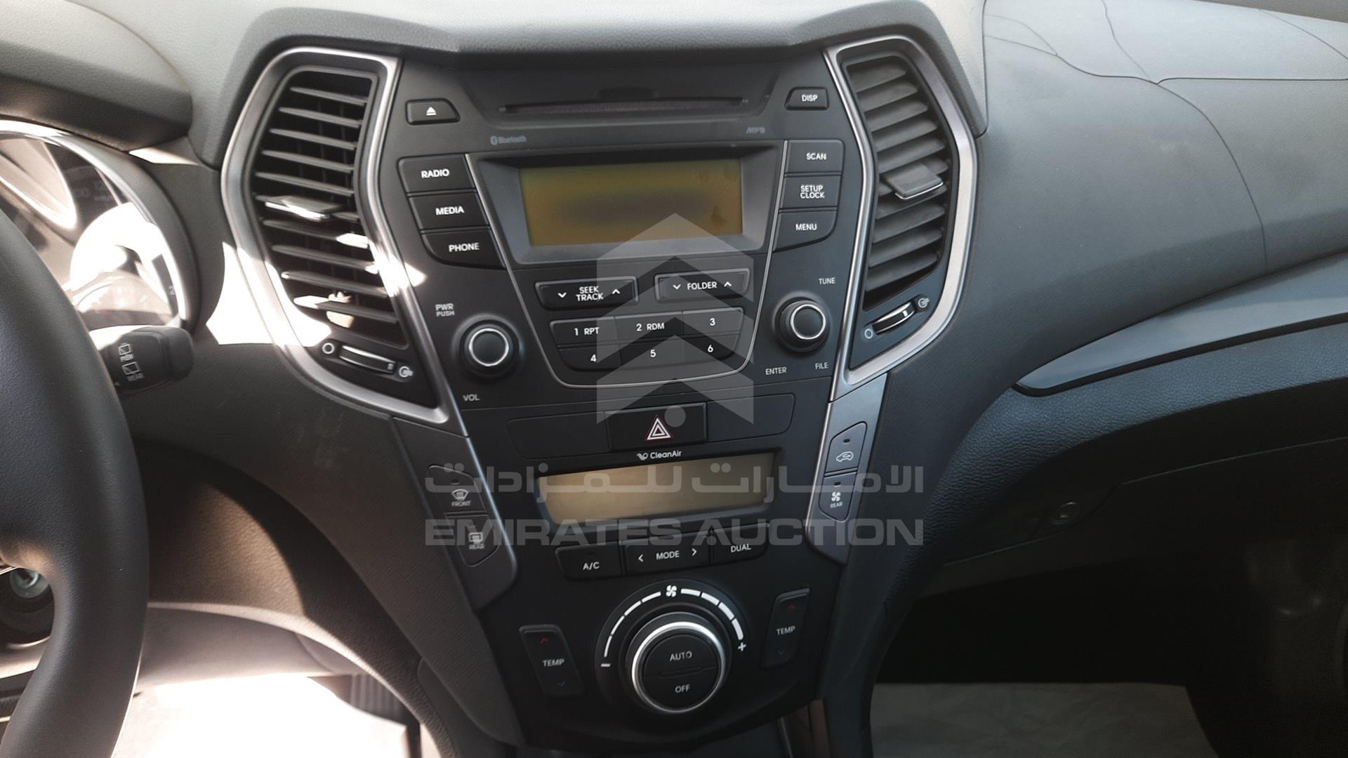 2014 HYUNDAI SANTA FE VIN: KMHSN81E3EU030365