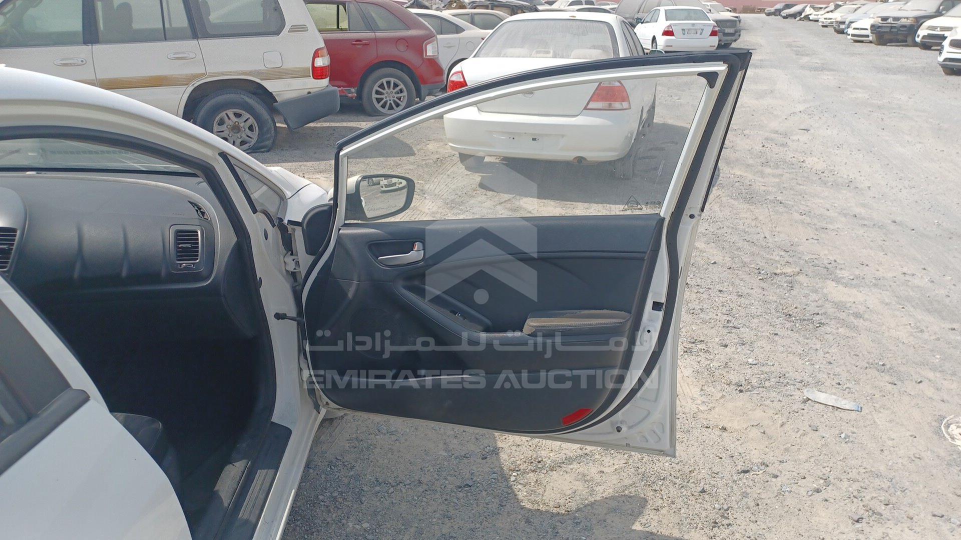 2016 KIA CERATO VIN: KNAFK4174G5553896