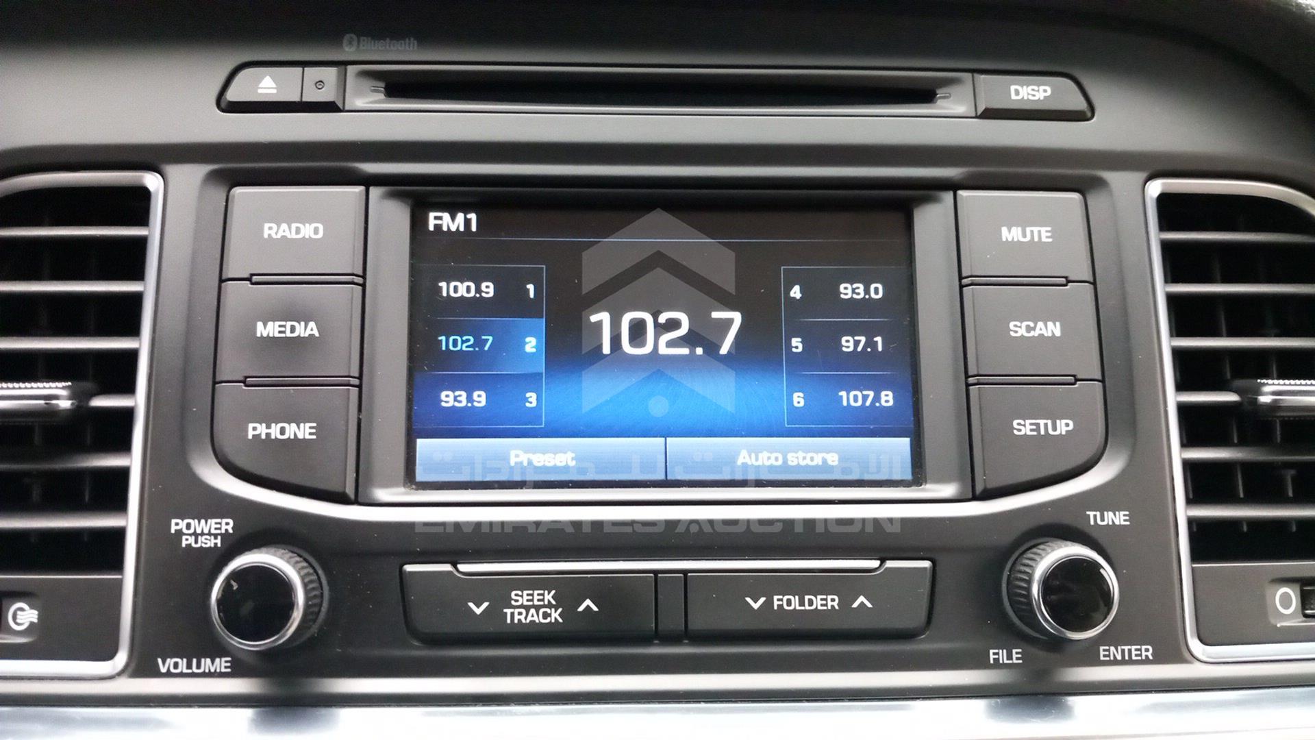 2017 HYUNDAI SONATA VIN: KMHE241G1HA289135