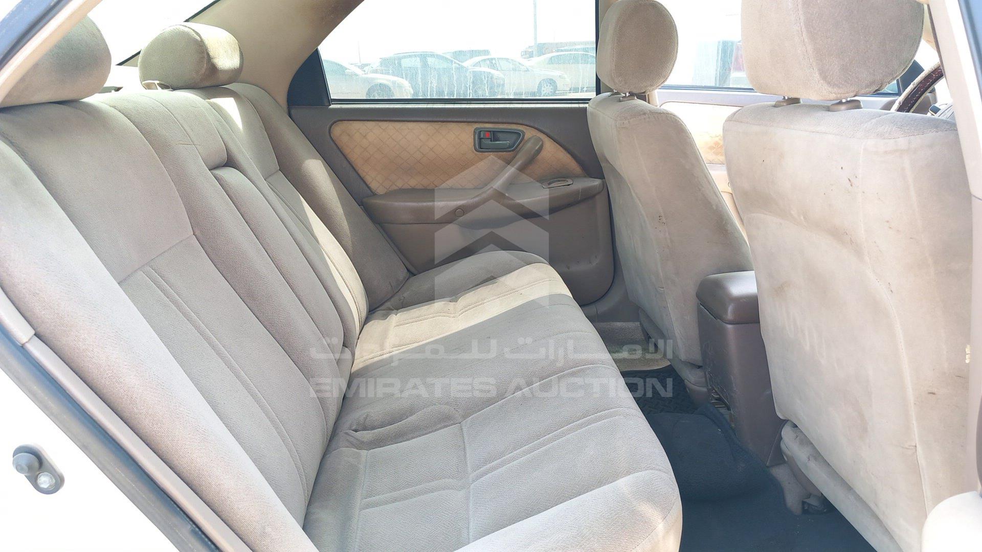 2000 TOYOTA CAMRY VIN: 4T1BG22K0YU993661