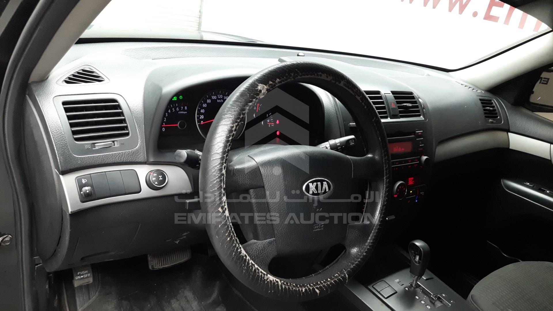 2016 KIA MOHAVE VIN: KNAKM8118G5146854