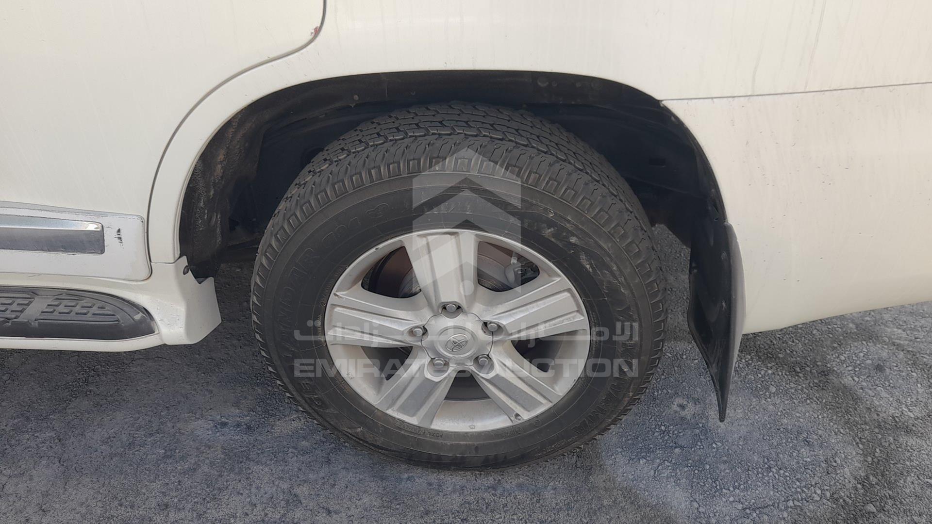 2014 TOYOTA LAND CRUISER VIN: JTMDU09J2E4094514