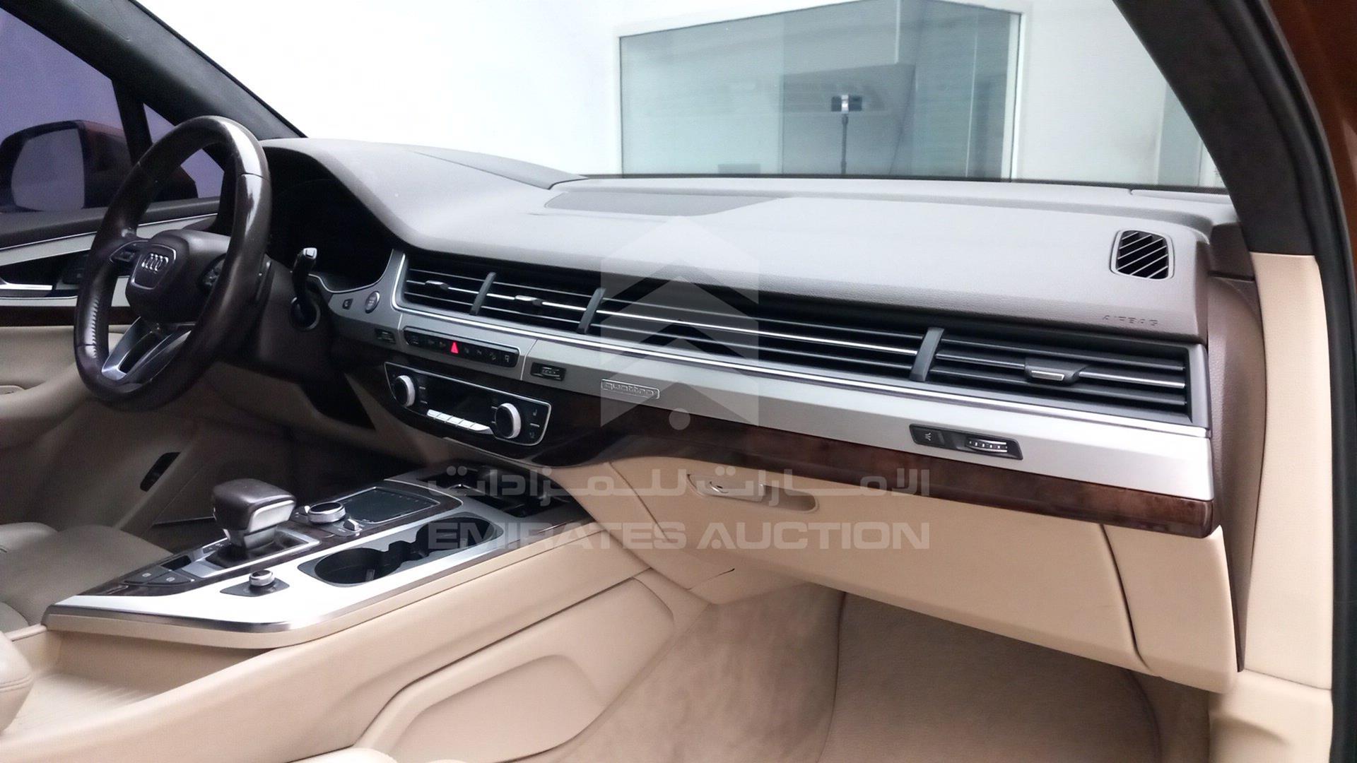 2016 AUDI Q7 VIN: WA1AGDF75GD001329
