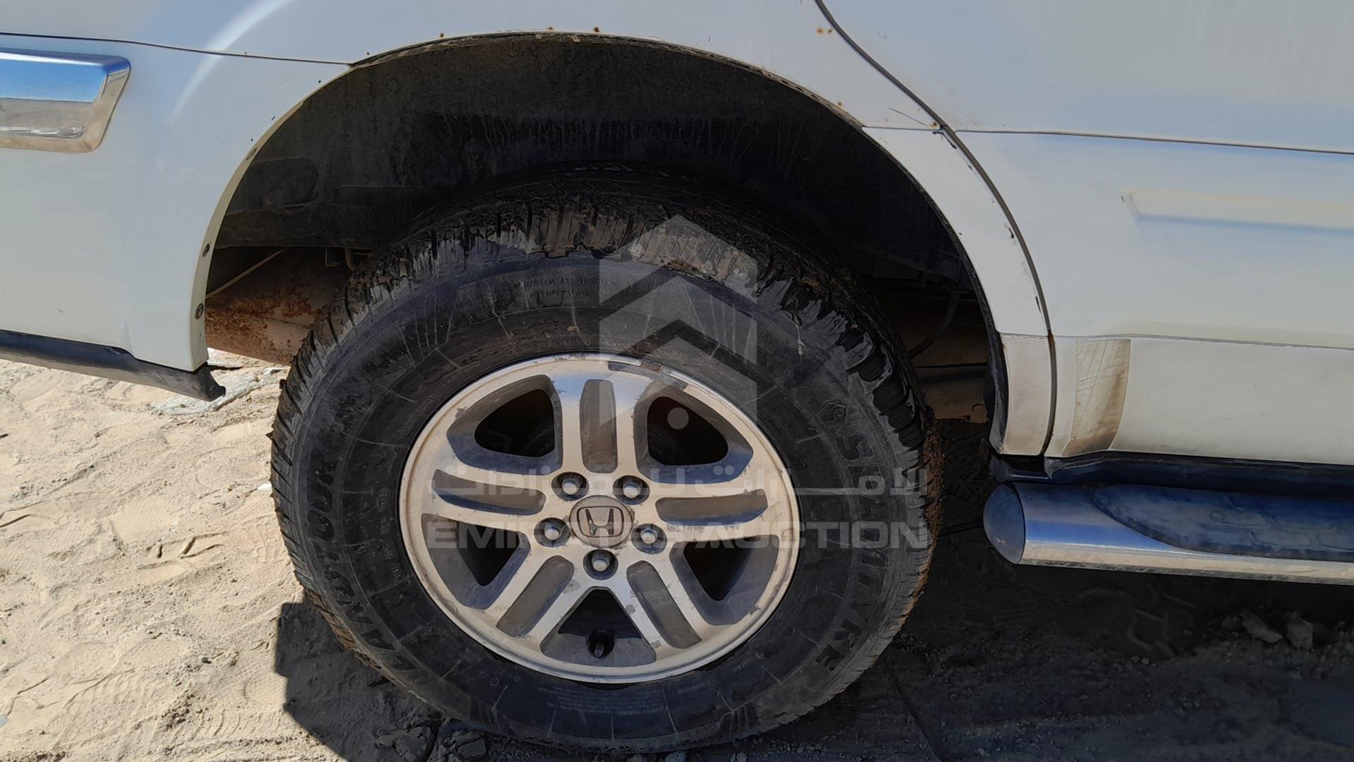2008 HONDA MRV VIN: 5FNYF18558B700679