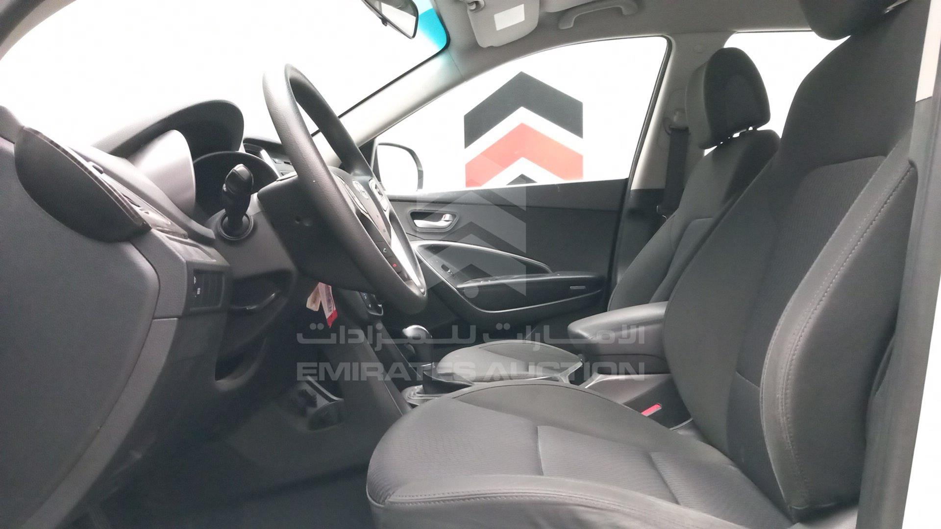 2014 HYUNDAI SANTA FE VIN: KMHSM81E6EU050192